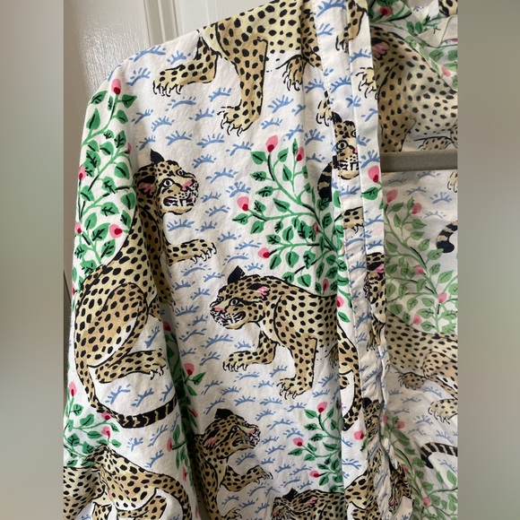 Printfresh Leopard Print Robe - Picture 3 of 6